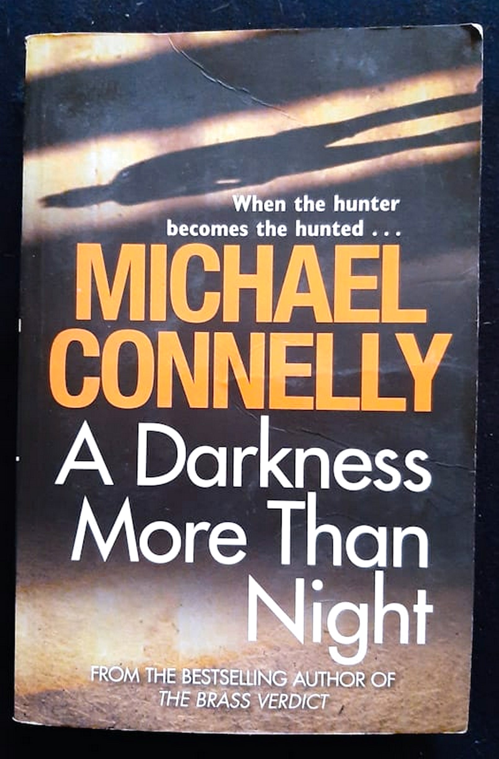 Front Cover Of Bestselling Book A Darkness More Than Night (Harry Bosch #7) (Michael Connelly
)