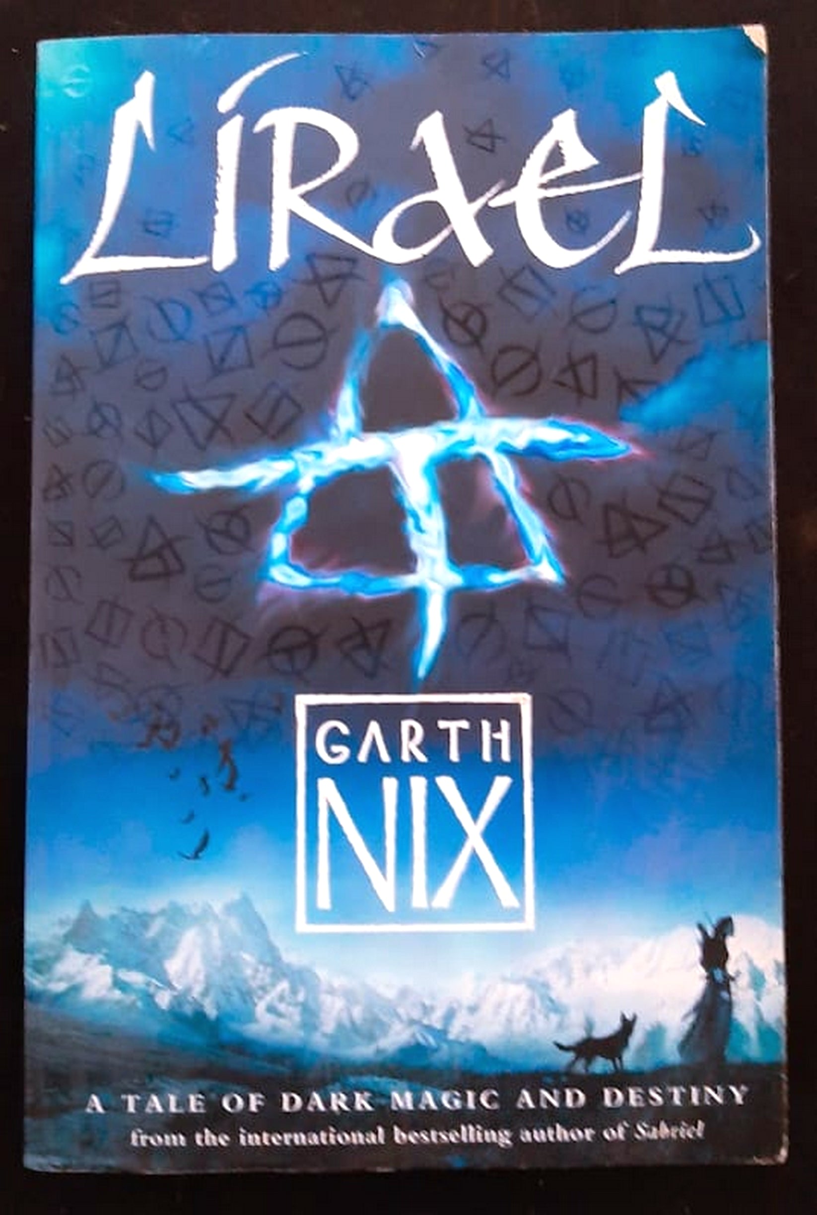 Front Cover Of Bestselling Book Lirael (The Old Kingdom #2) (Garth Nix
)