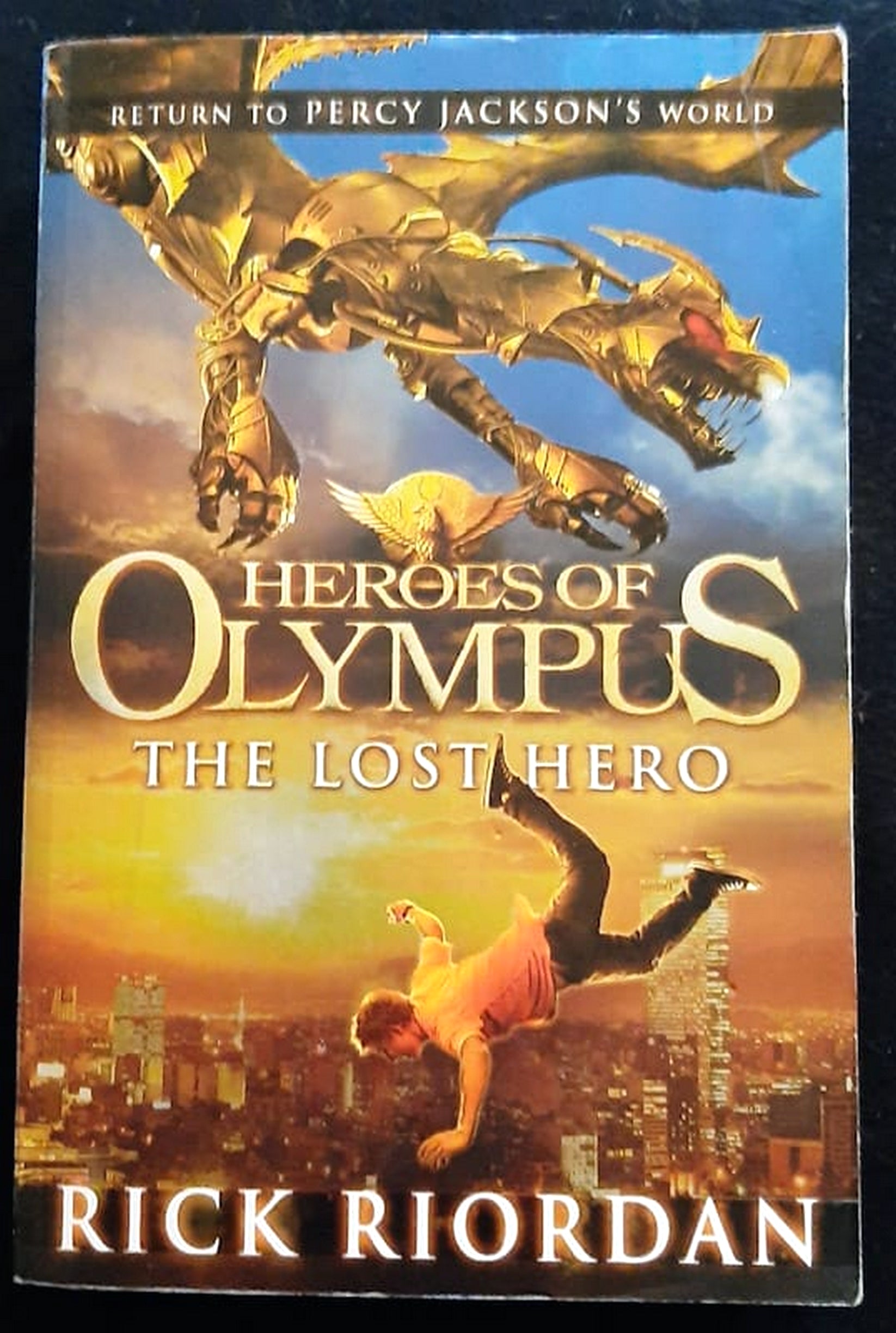 Front Cover Of Bestselling Book The Lost Hero (The Heroes Of Olympus #1) (Rick Riordan
)