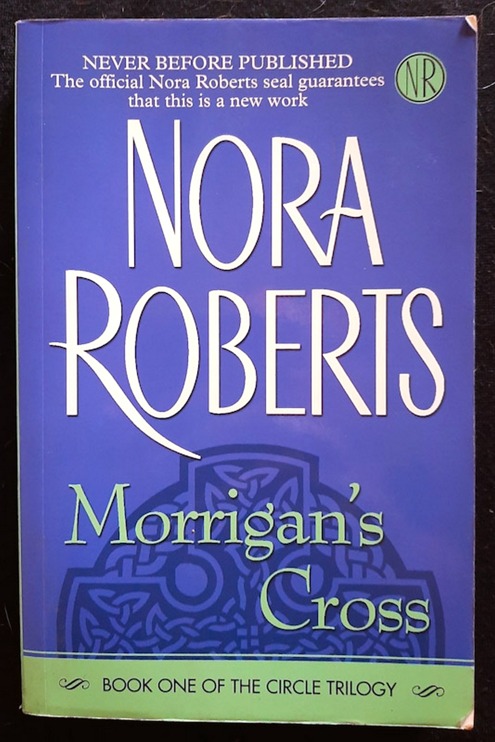 Front Cover Of Bestselling Book Morrigan'S Cross (Circle Trilogy #1) (Nora Roberts
)