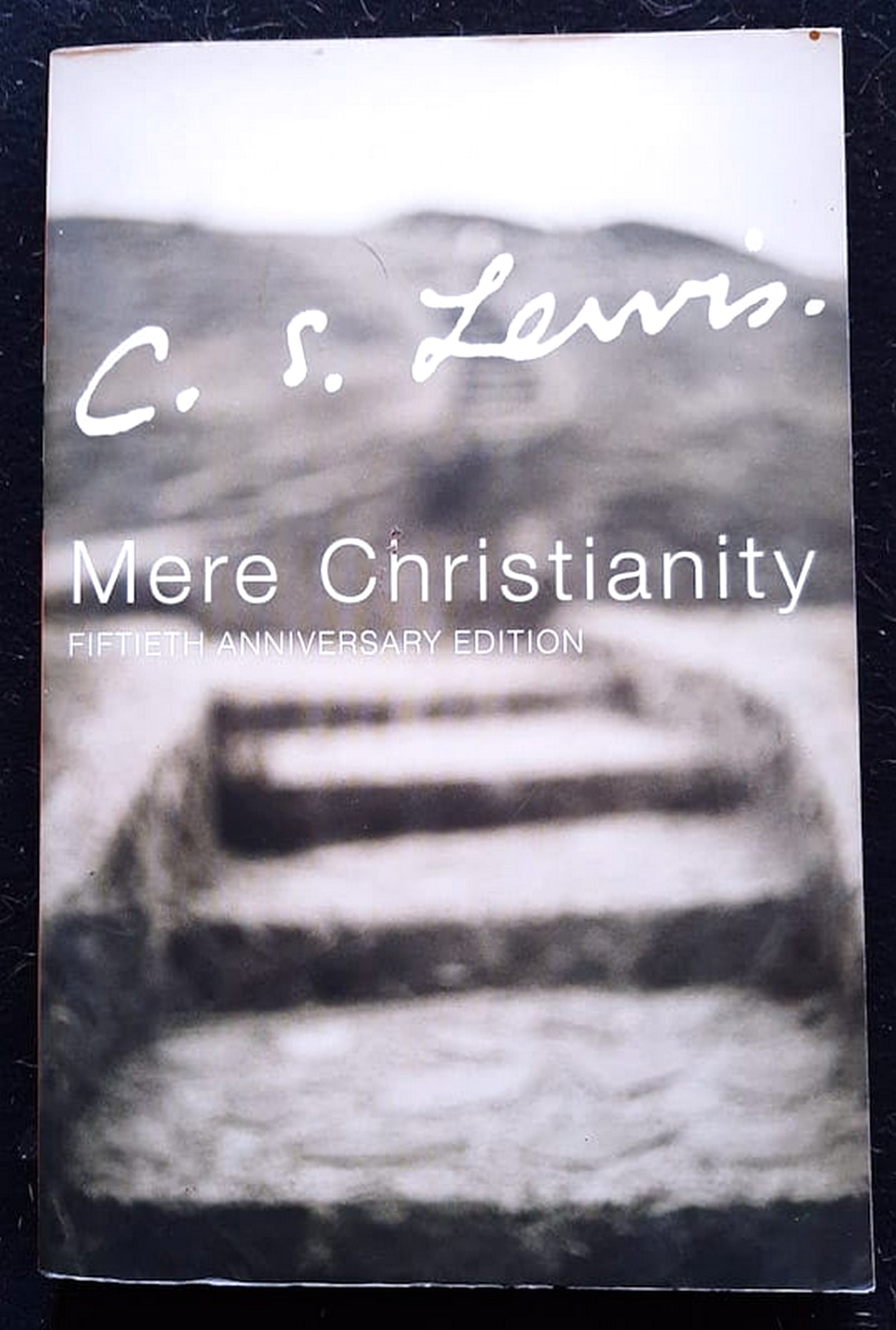 Front Cover Of Bestselling Book Mere Christianity (C.S. Lewis
)