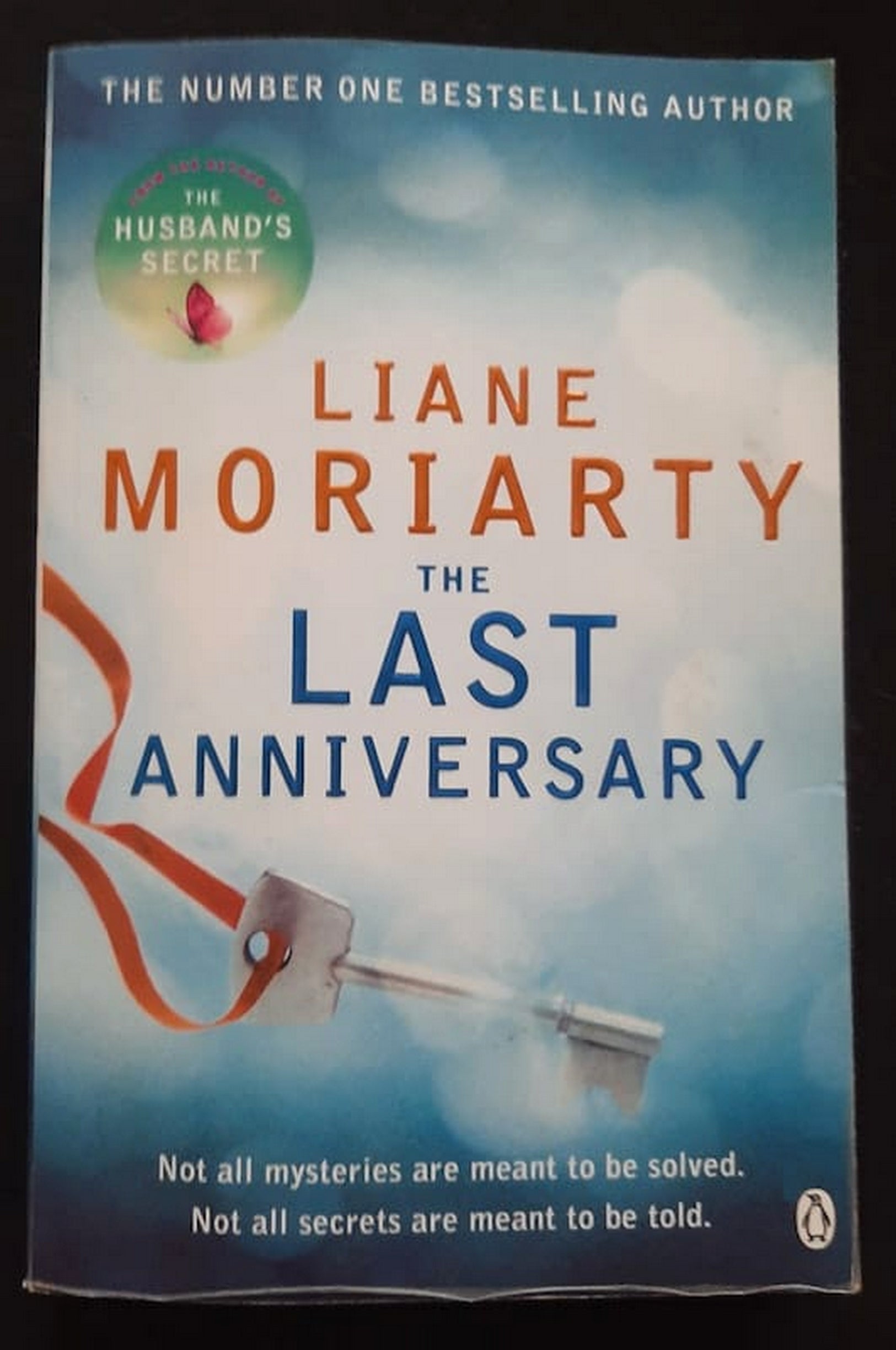 Front Cover Of Bestselling Book The Last Anniversary (Liane Moriarty
)