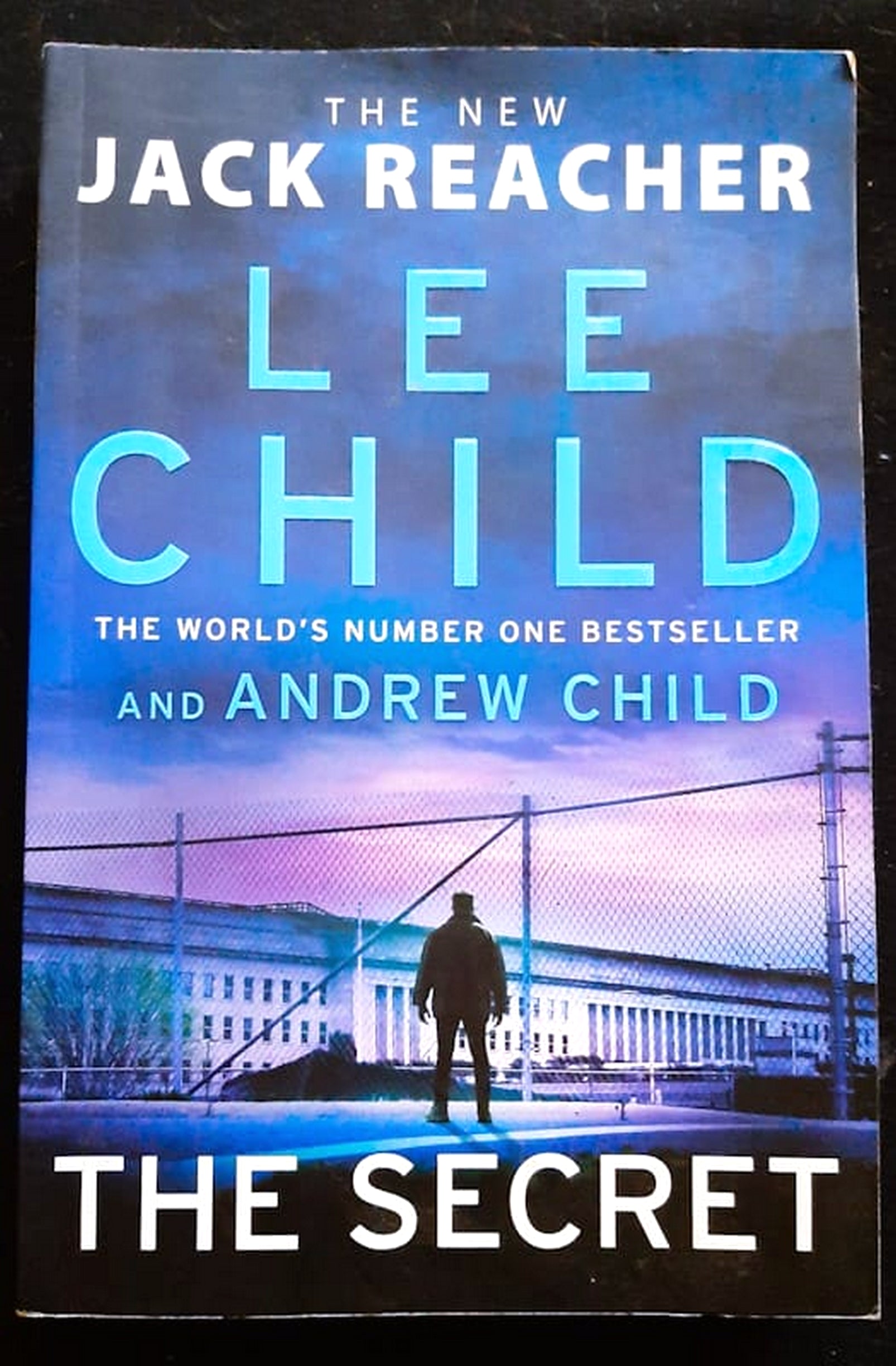Front Cover Of Bestselling Book The Secret (Jack Reacher #28) (Lee Child
)