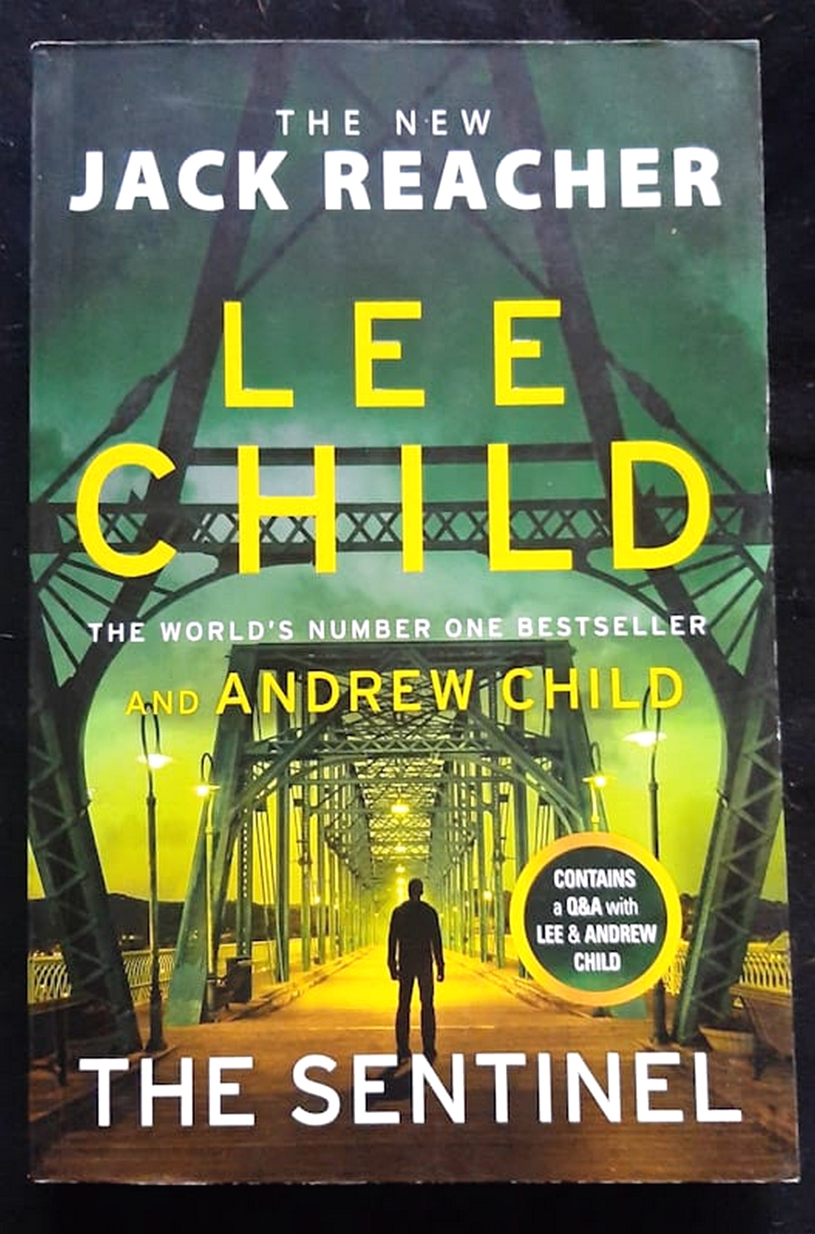 Front Cover Of Bestselling Book The Sentinel (Jack Reacher #25) (Lee Child
)
