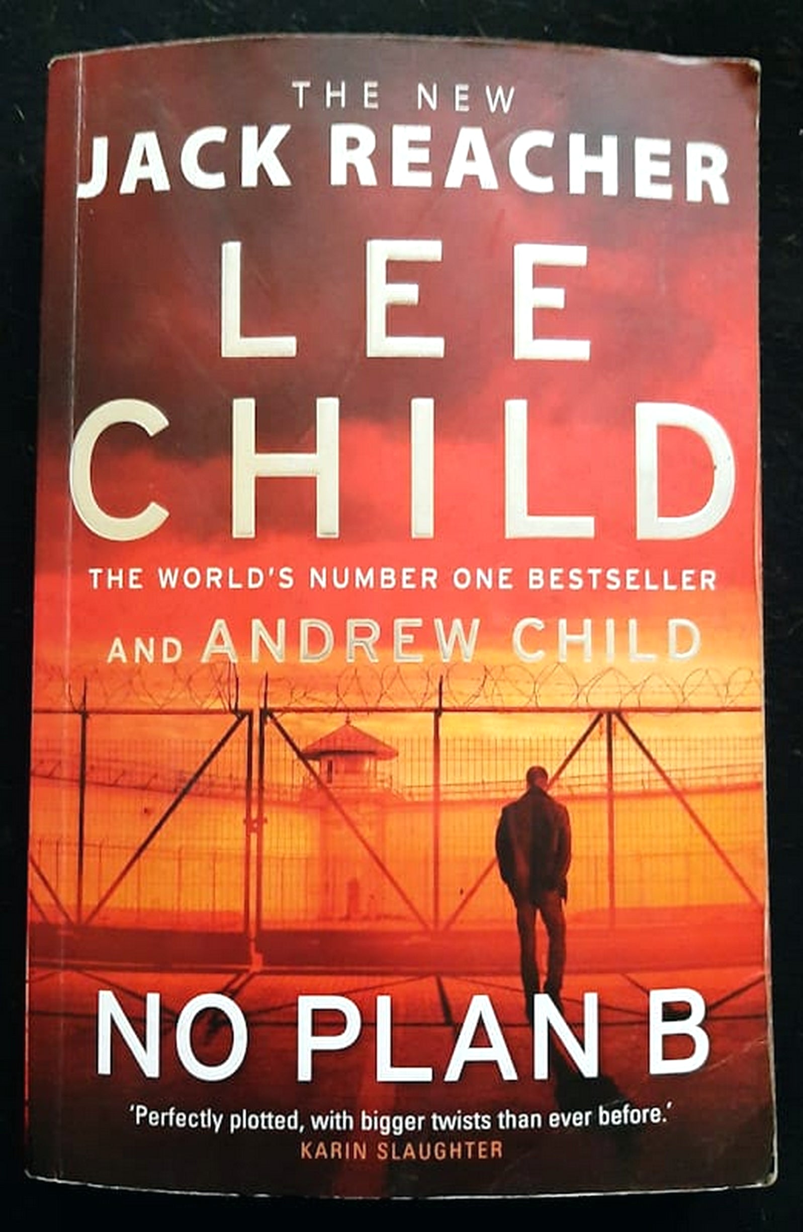 Front Cover Of Bestselling Book No Plan B (Jack Reacher #27) (Lee Child
)