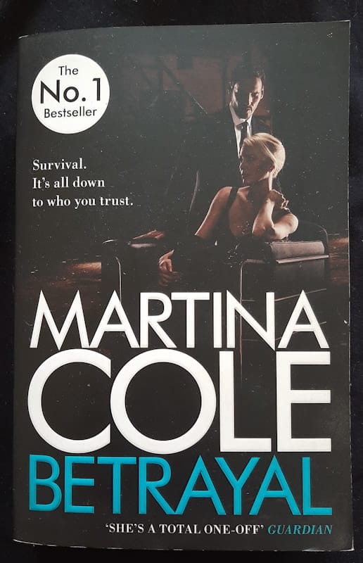 Front of cover of Betrayal (Martina Cole)