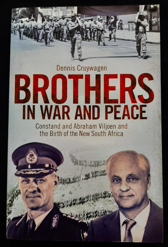Front of cover of Brothers In War And Peace (Dennis Cruywagen)