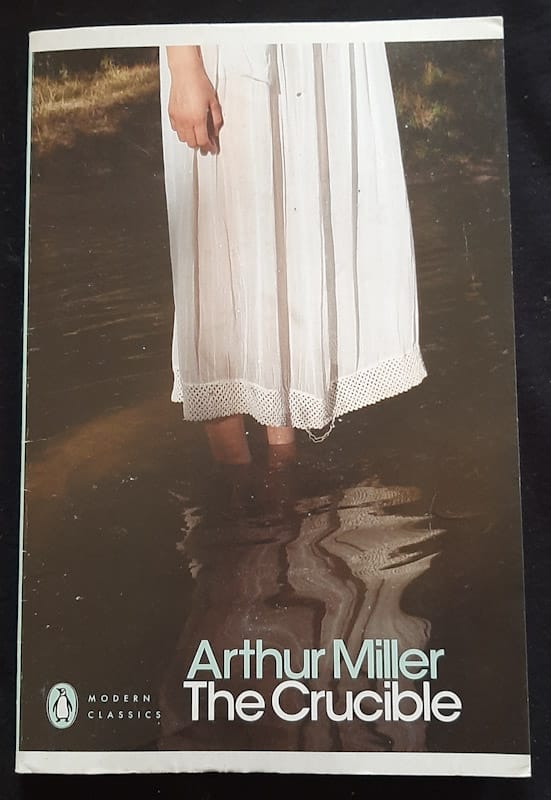 Front of cover of The Crucible (Arthur Miller)