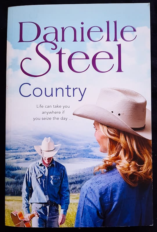 Front of cover of Country (Danielle Steel)