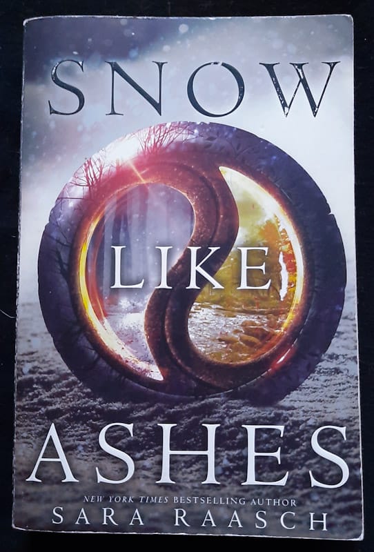Front of cover of Snow Like Ashes (Snow Like Ashes #1) (Sara Raasch)