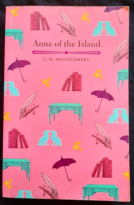 Front of cover of Anne Of The Island (Anne Of Green Gables #3) (L.M. Montgomery)