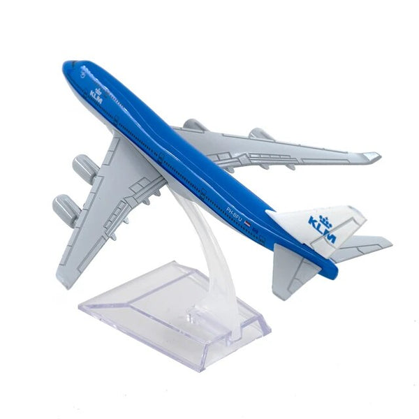 Front Cover Of The Best-Selling Book 16cm Boeing B747 KLM (Brand New)