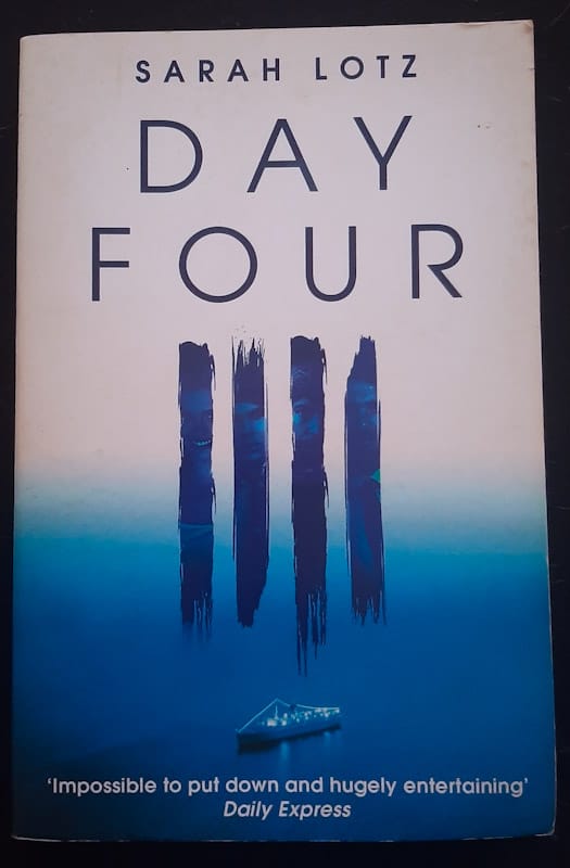 Day Four (The Three #2) (Sarah Lotz)
