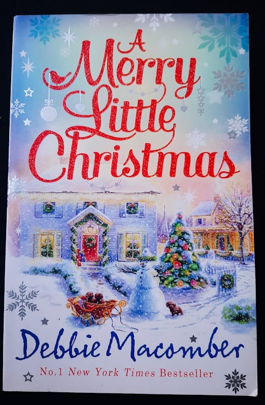 A Merry Little Christmas: 1225 Christmas Tree Lane / 5-B Poppy Lane (Debbie Macomber)