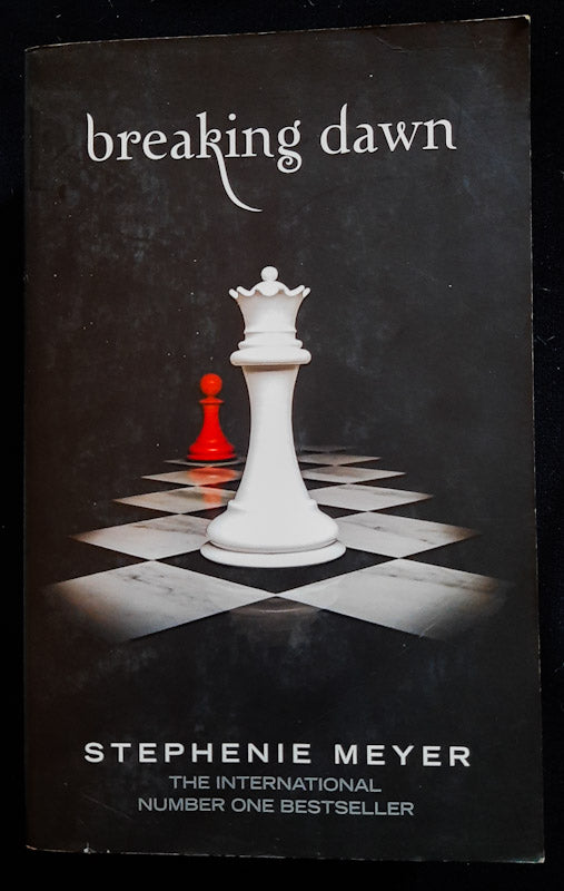 Front Cover Of Breaking Dawn (The Twilight Saga #4) (Stephenie Meyer
)