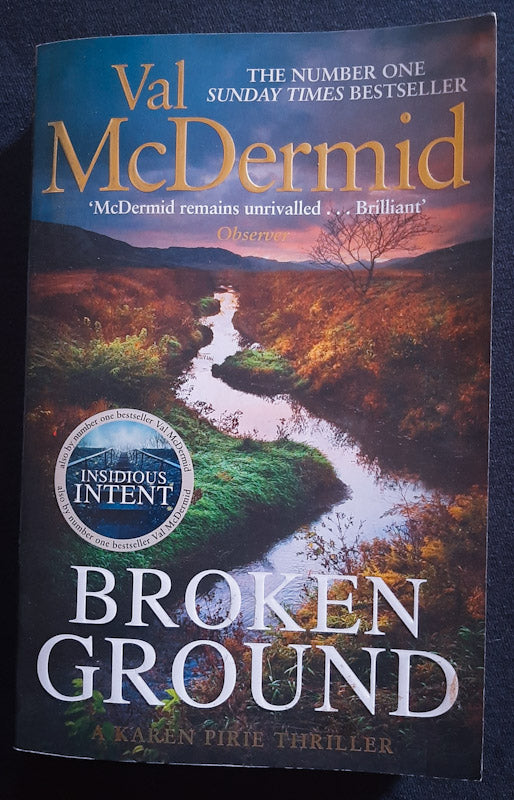 Front Cover Of Broken Ground (Inspector Karen Pirie #5) (Val Mcdermid
)