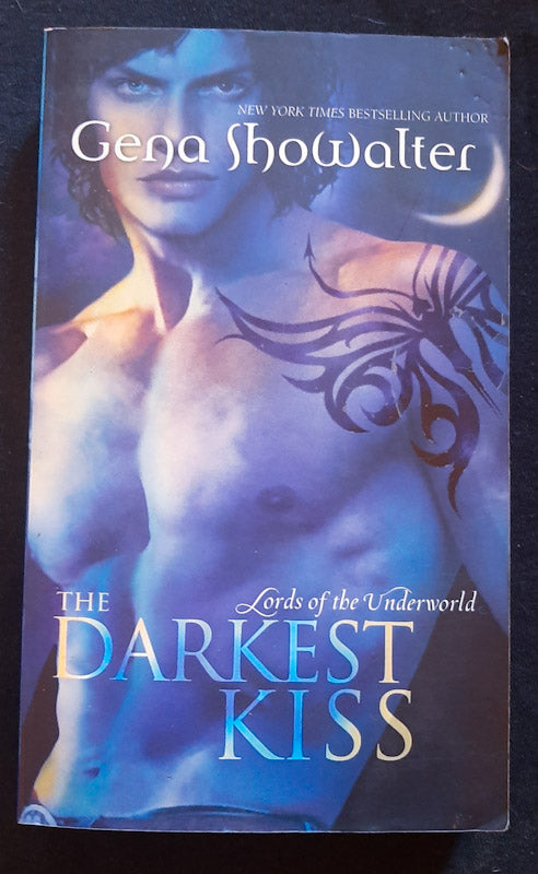 Front Cover Of The Darkest Kiss (Lords Of The Underworld #2) (Gena Showalter
)