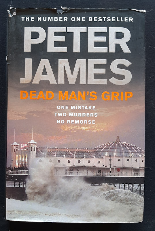 Front Cover Of Dead Man'S Grip (Roy Grace #7) (Peter James
)