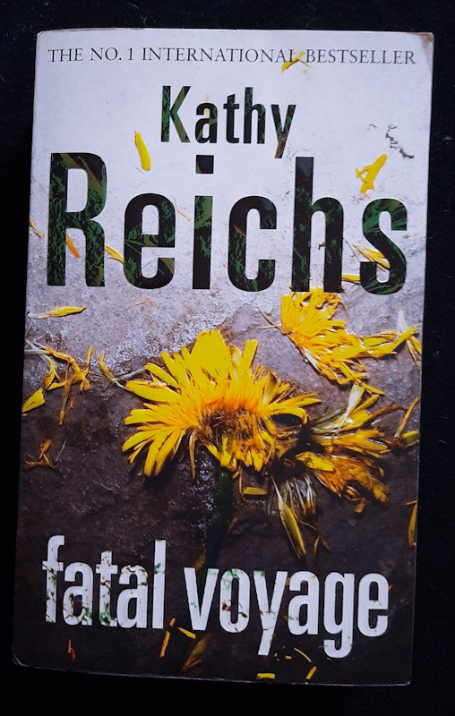 Front Cover Of Fatal Voyage (Temperance Brennan #4) (Kathy Reichs
)