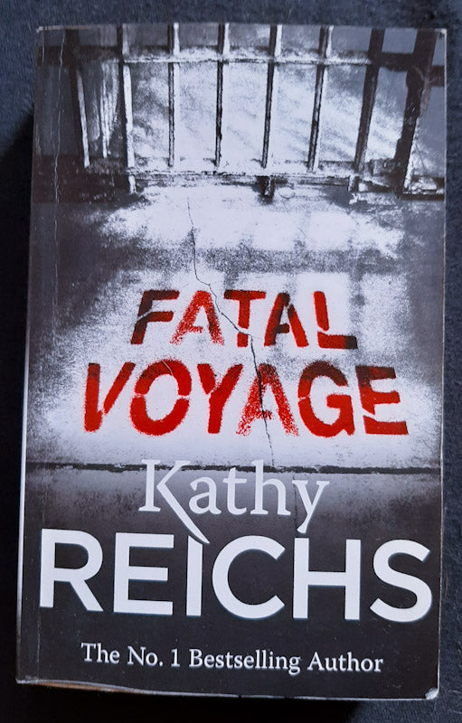 Front Cover Of Fatal Voyage (Temperance Brennan #4) (Kathy Reichs
)