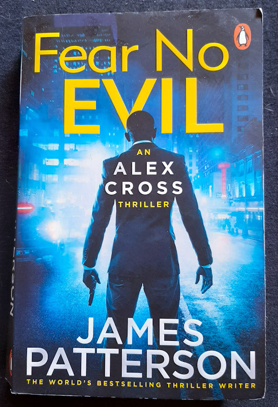 Front Cover Of Fear No Evil (Alex Cross #29) (James Patterson
)