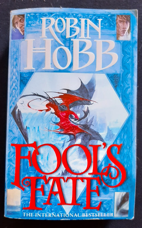 Front Cover Of Fool'S Fate (The Tawny Man #3) (Robin Hobb
)