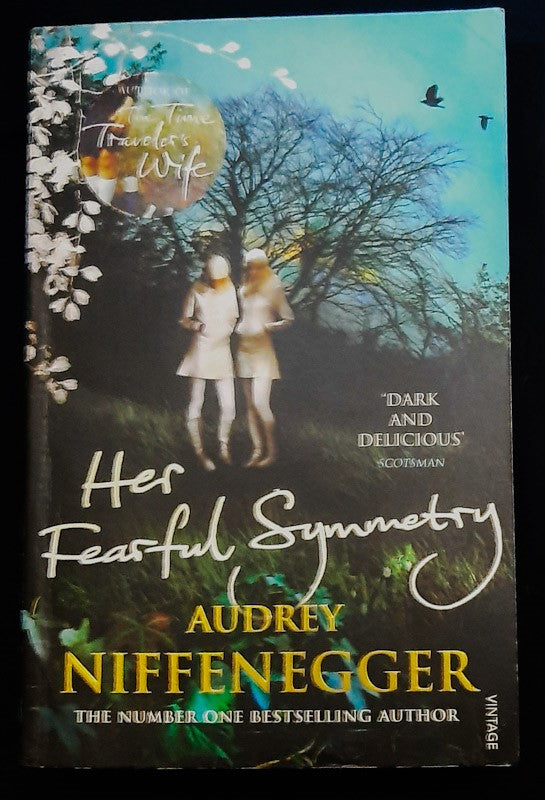 Front Cover Of Her Fearful Symmetry (Audrey Niffenegger
)