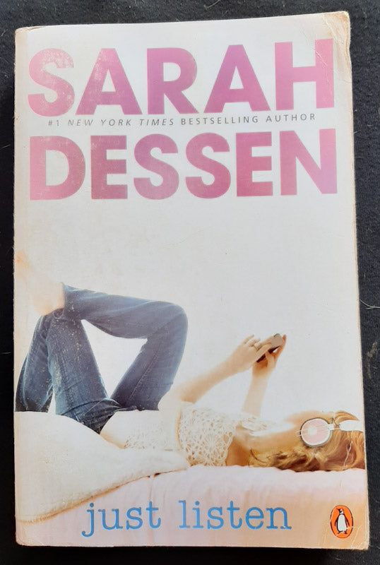 Front Cover Of Just Listen (Sarah Dessen)