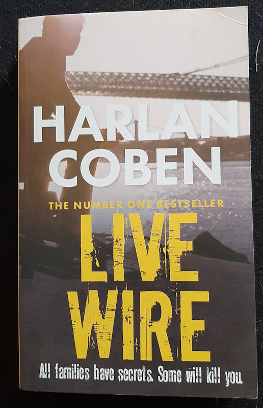 Front Cover Of Live Wire (Myron Bolitar #10) (Harlan Coben
)