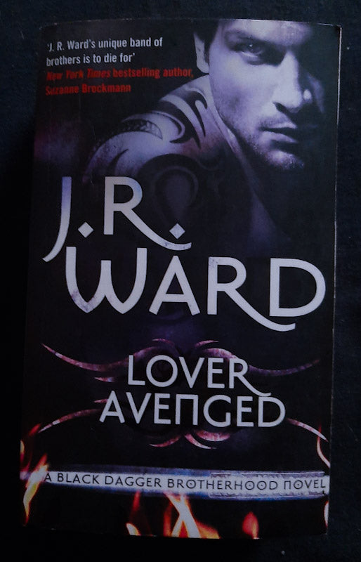 Front Cover Of Lover Avenged (Black Dagger Brotherhood #7) (J. R. Ward
)