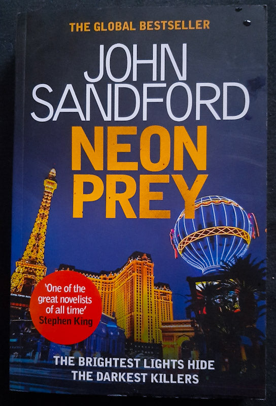 Front Cover Of Neon Prey (Lucas Davenport #29) (John Sandford
)