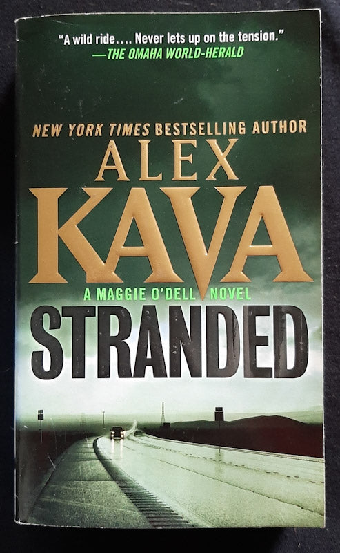 Front Cover Of Stranded (Maggie O'Dell #11) (Alex Kava
)