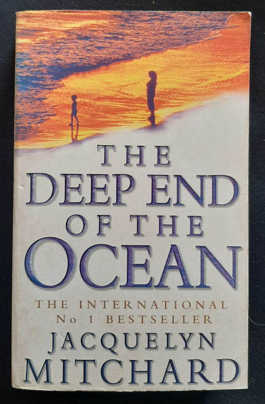 Front Cover Of The Deep End Of The Ocean (Cappadora Family #1) (Jacquelyn Mitchard
))