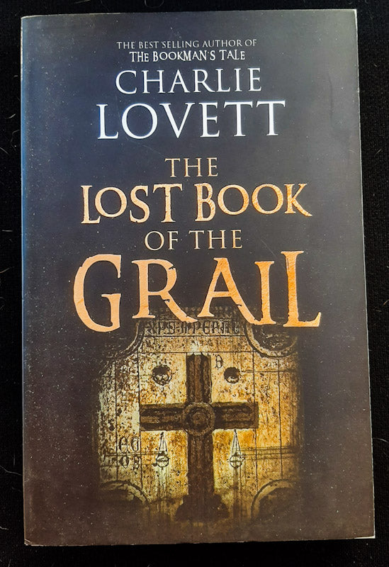 Front Cover Of The Lost Book Of The Grail (Charlie Lovett
))