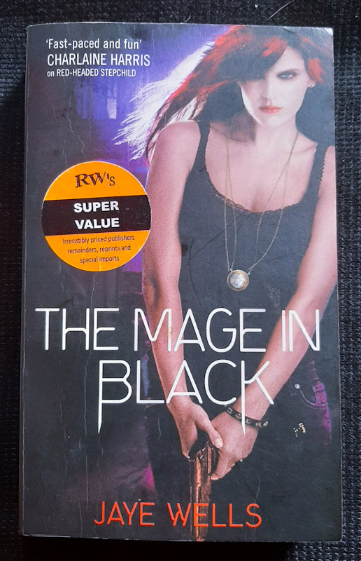 Front Cover Of The Mage In Black (Sabina Kane #2) (Jaye Wells
)