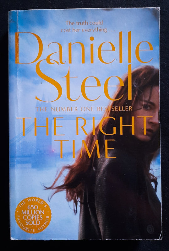 Front Cover Of The Right Time (Danielle Steel)