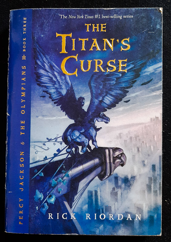 Front Cover Of The Titan’S Curse (Percy Jackson And The Olympians #3) (Rick Riordan
)