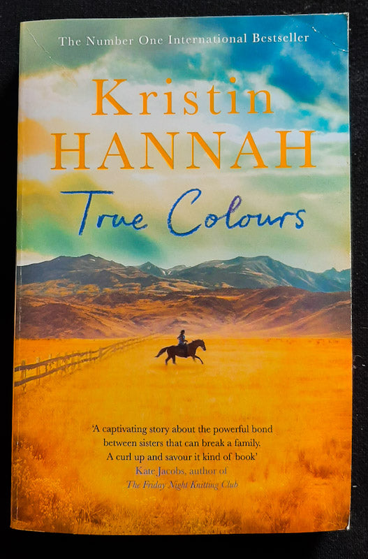 Front Cover Of True Colours (Kristin Hannah
)