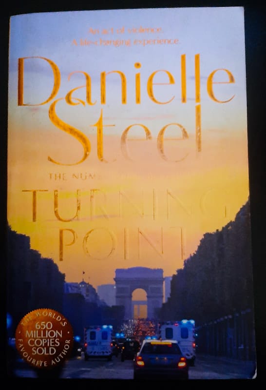 Front Cover Of Turning Point (Danielle Steel)