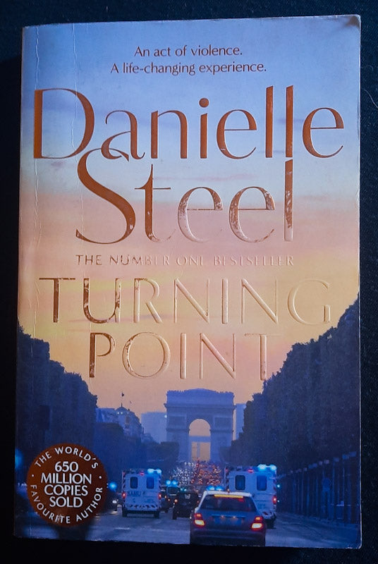 Front Cover Of Turning Point (Danielle Steel
)