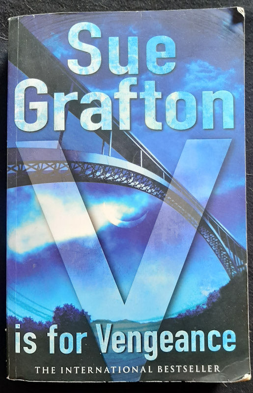 Front Cover Of 'V' Is For Vengence (Kinsey Millhone #22) (Sue Grafton
)