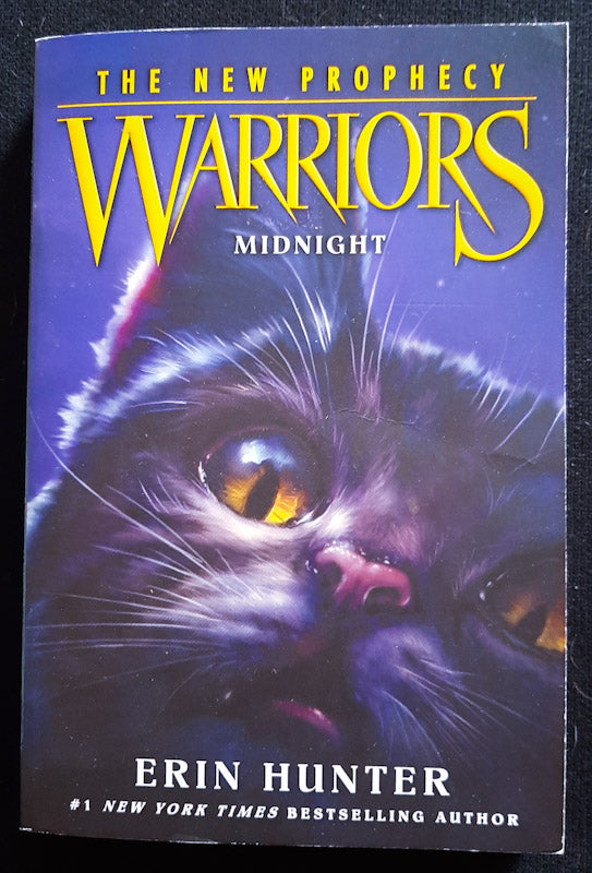 Front Cover Of Midnight (Warriors: The New Prophecy #1) (Erin Hunter
)