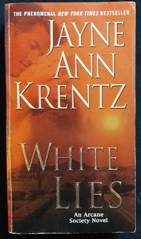 Front Cover Of White Lies (Arcane Society #2) (Jayne Ann Krentz
)