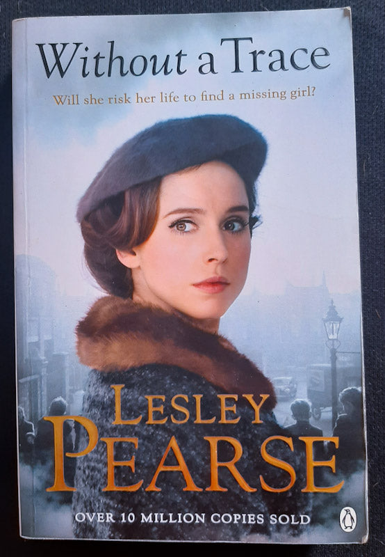 Front Cover Of Without A Trace (Lesley Pearse
)