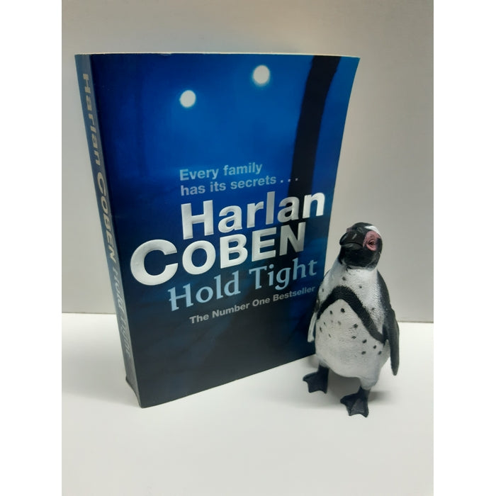 Front Cover Of Hold Tight (Coben, Harlan))