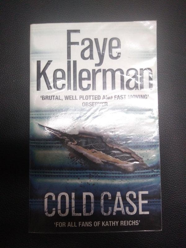 Front Cover Of Cold Case (Faye Kellerman))