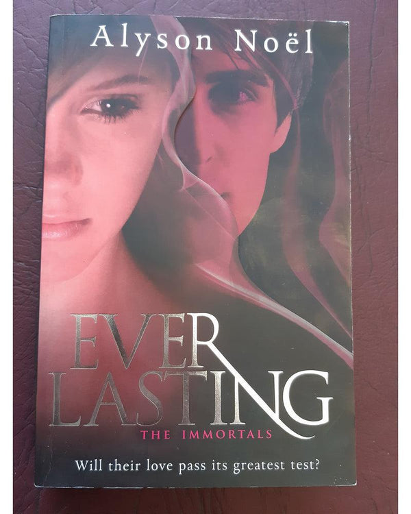 Front Cover Of The Best-Selling Book The Immortals: Everlasting Alyson Noel